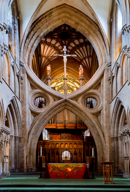 15 Wells Cathedral by Linda van Geene